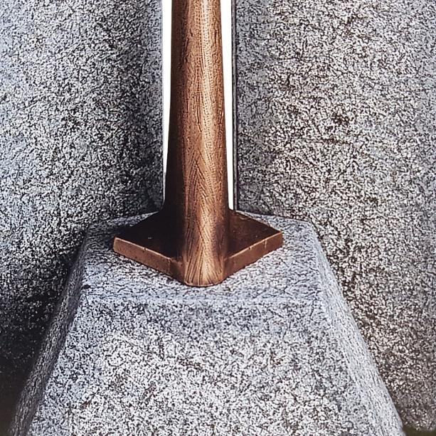 Granit Doppelgrabmal mit Bronze Grabkreuz - Credo Blanco