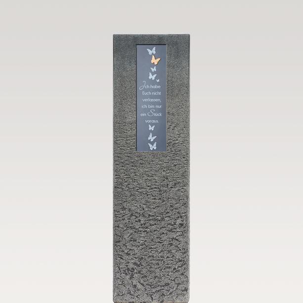 Granit Urnengrabmal mit Bronze Schrifttafel & Schmetterling - Celenta Lepi