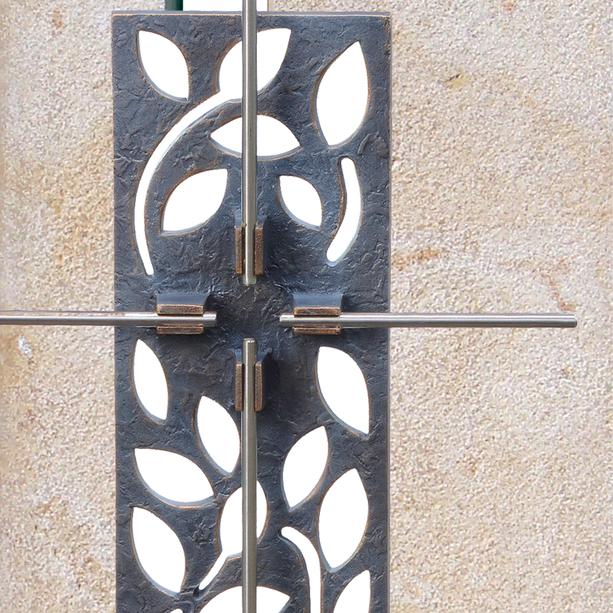 Heller Urnengrabstein - Kalkstein mit Bronze Kreuz - Saint-Gilles
