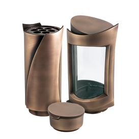 Au�ergew�hnliches Grabschmuck Dekorationsset aus Metall - Astratto / Grablaterne, Grabvase und Weihwasserkessel / Bronze