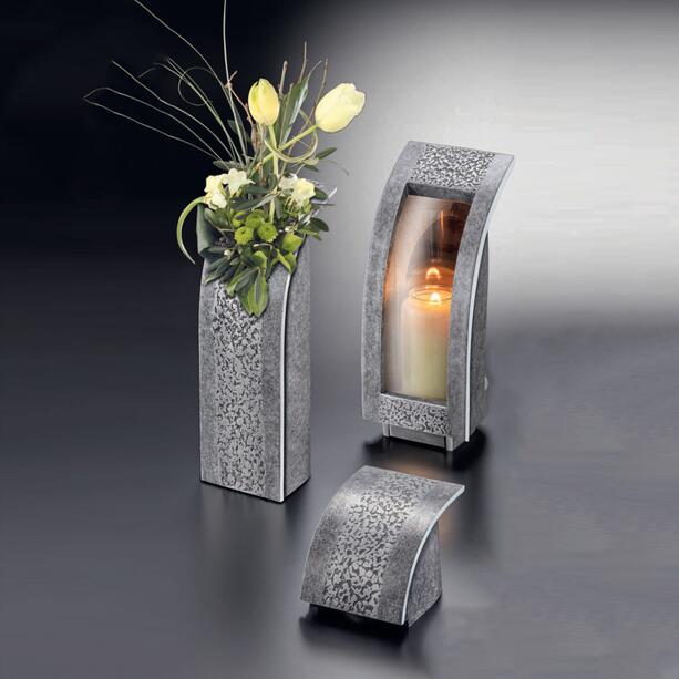 Schmuckvoller Metall Vasenring mit Blumenverteiler - Benigna
