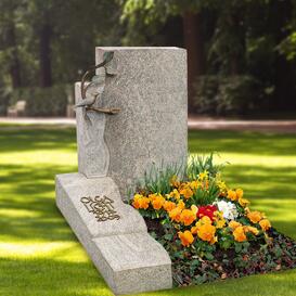 Granit Doppelgrabstein mit floraler Bronze & Vogel  -...