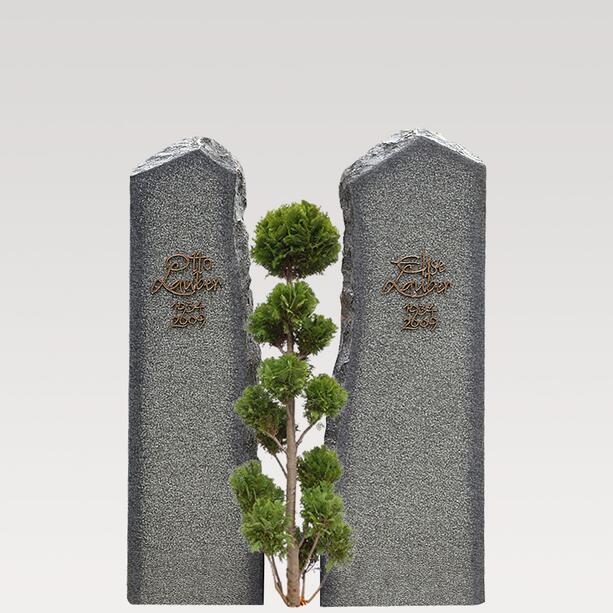 Zweiteiliges Granit Grabmal für ein Doppelgrab mit Rosenbaum - Magnus Rosa