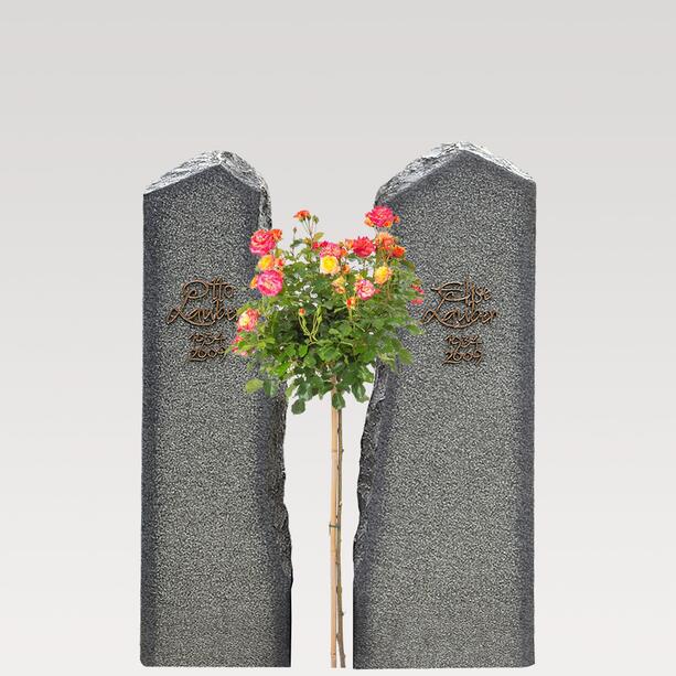 Zweiteiliges Granit Grabmal für ein Doppelgrab mit Rosenbaum - Magnus Rosa