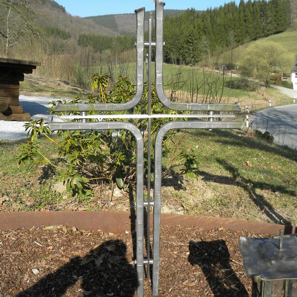Grabkreuz aus Edelstahl & Stahl - handgeschmiedetes Unikat - Akeno