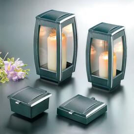 Sch�nes Grabschmuck Set aus Aluminium - modern & eckig - Narida Wano / Laterne & Weihwasserkessel