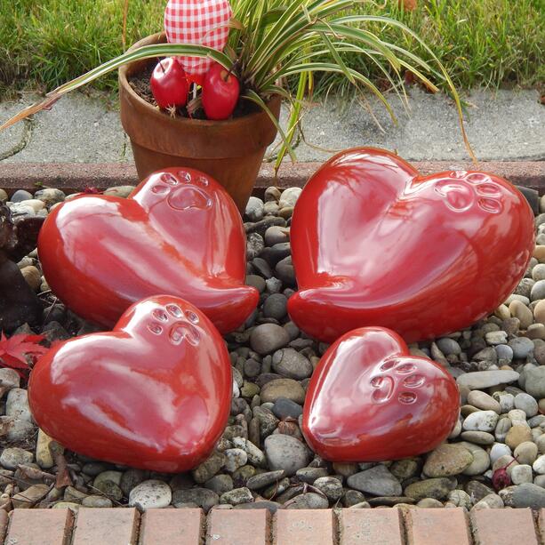 Rotes Herz mit Pfotenabdruck als Haustier Urne für den Garten - Ystad
