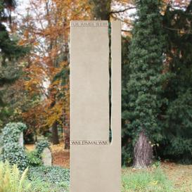 Stele fr den Friedhof mit Spalt gestaltet - Camiso