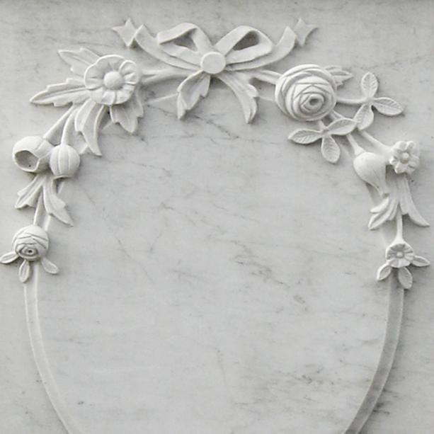 Weißer Marmor Grabstein Blumen Dekor - Saverne