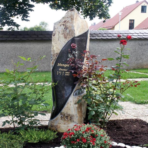 Grabmal Familiengrab Stele aus Basalt mit Rose - Loras