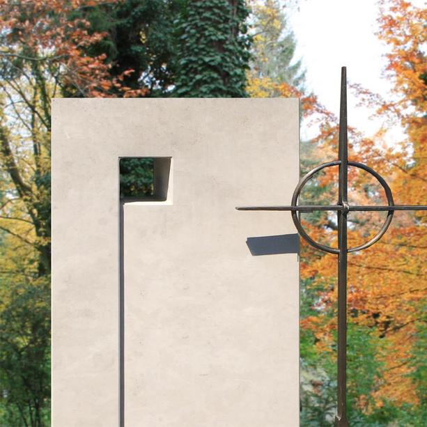 Naturstein Grabmal Bronze Kreuz & Kugel - Casano