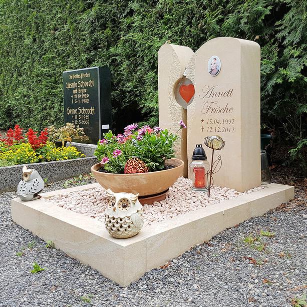 Gedenkstein Kindergrab zweiteilig mit Herz - Lubliana