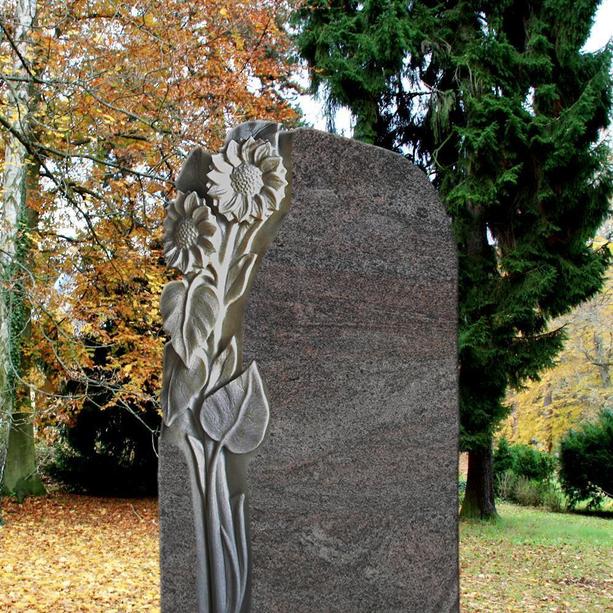 Granit Grabmal mit Blume vom Bildhauer - Florenzia