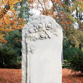 Grabmal Urnengrab Marmor wei mit Blumen - Claranda