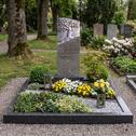 Grabdenkmal Doppelgrab mit Lebensbaum - Miranda