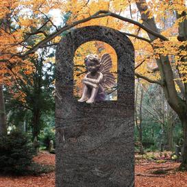 Schner Grabstein mit Bronze Elfe - Mandalena