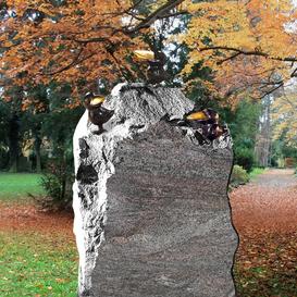 Granit Grabmal Kindergrab mit Bronze Raben - Socke