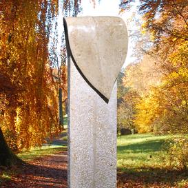 Stilvoller Urnen Grabstein Gestaltung mit Blatt  - Millet