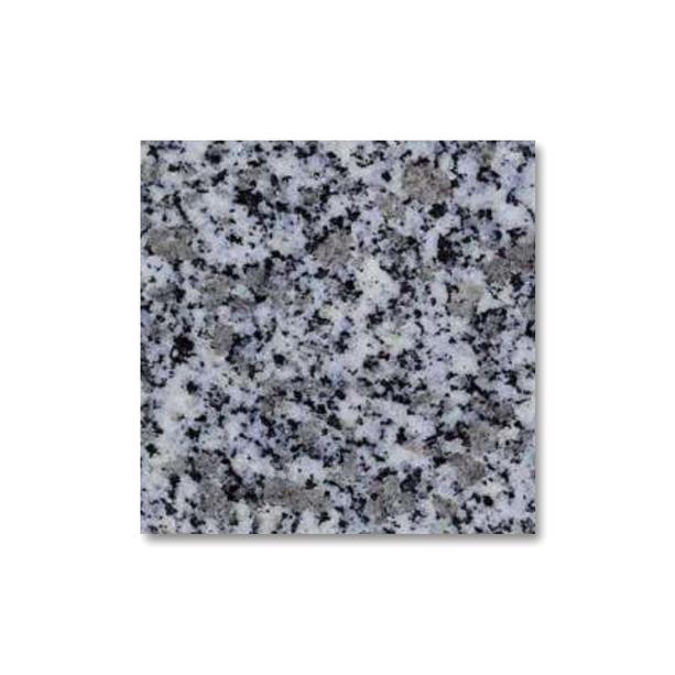 Grablampen Grabsockel aus Granit  - Tarn fein mittel / mittel (10x20x20cm) / seidenmatt