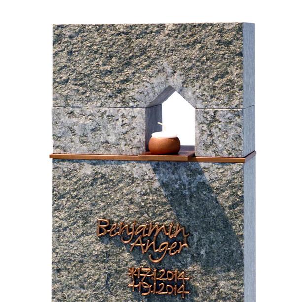 Modernes Urnengrabmal mit Granit & Bronze - Domus Sacra