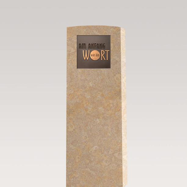 Heller Einzelgrabstein aus Kalkstein mit Bronze Tafel - Memoria Clarus