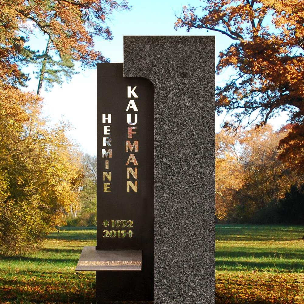 Modernes Grabstein Design in Granit & Metall f�r ein Doppelgrab - Memento