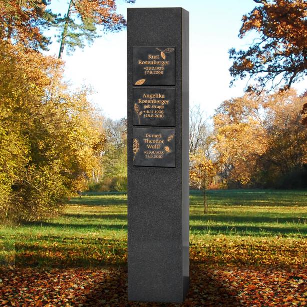 Schwarze Granit Urnenstele mit Bronze Tafeln für die Inschrift / Doppelgrab - Destina Memento