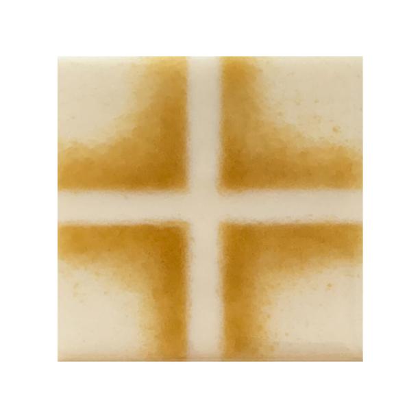 Quadratische Glasdeko Kreuzsymbol in Beige - Glasornament Qu-22