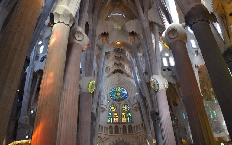Die Sagrada Familia in Barcelona – Gaudi’s unvollendete Kathedrale