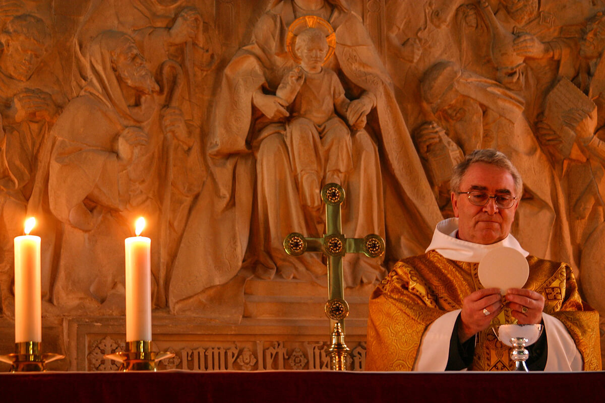 Trauerzitate von Priestern und Geistlichen Trauerzitate von Priestern und Geistlichen